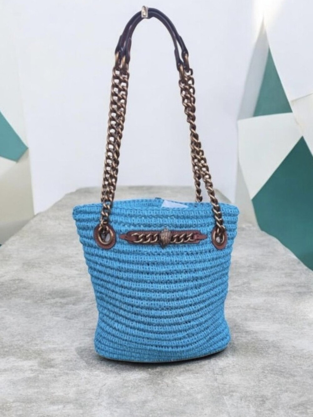 Kurt Geiger Woven Straw Tote Bag in Bright Turquoise with Chain Handle - Picture 5 of 5
